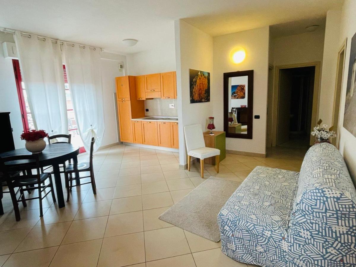 Regina Del Mare Holiday Apartments Tirrenia Exteriör bild