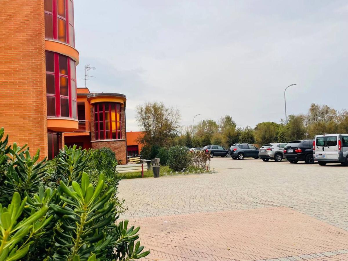 Regina Del Mare Holiday Apartments Tirrenia Exteriör bild