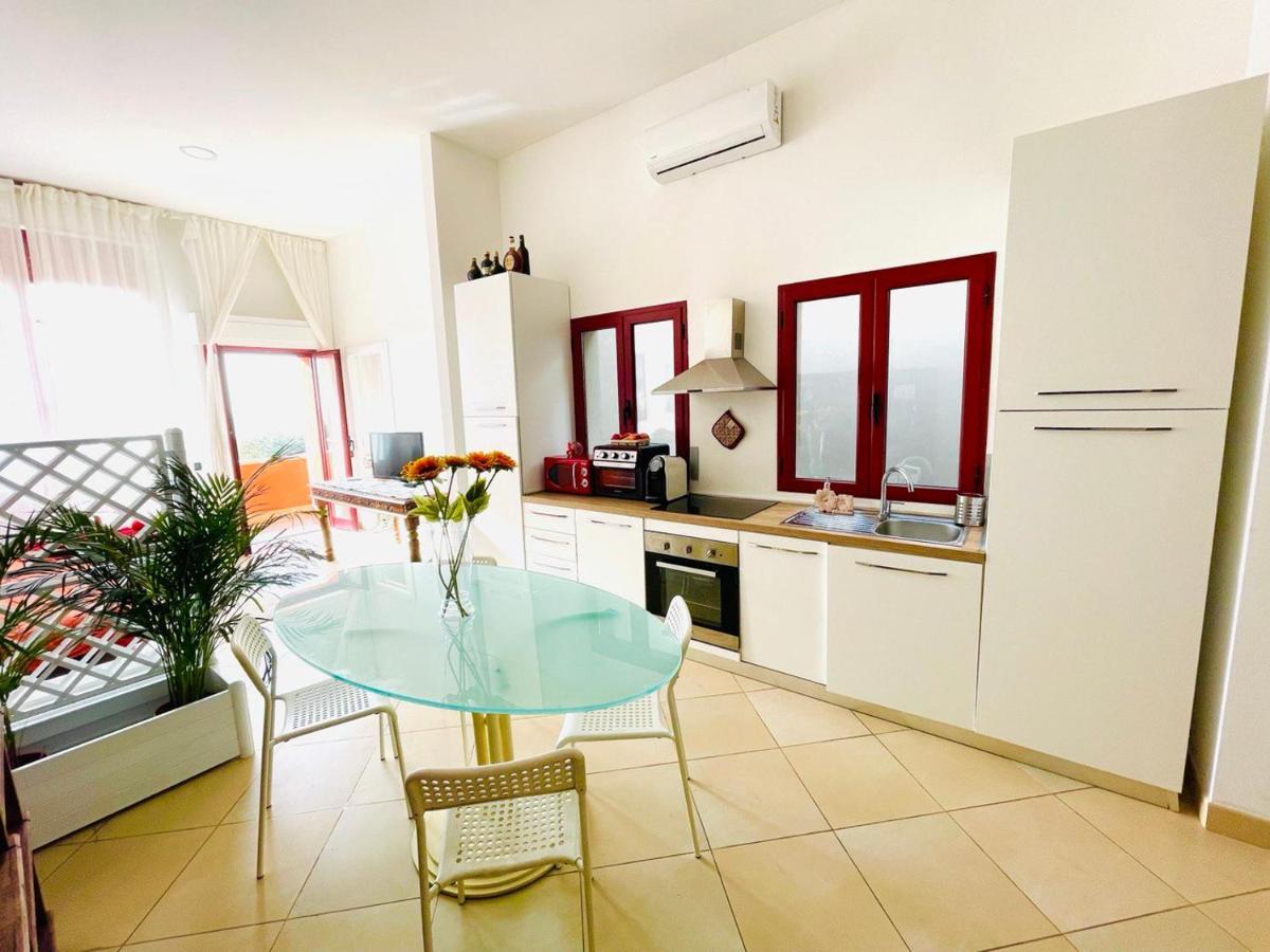 Regina Del Mare Holiday Apartments Tirrenia Exteriör bild