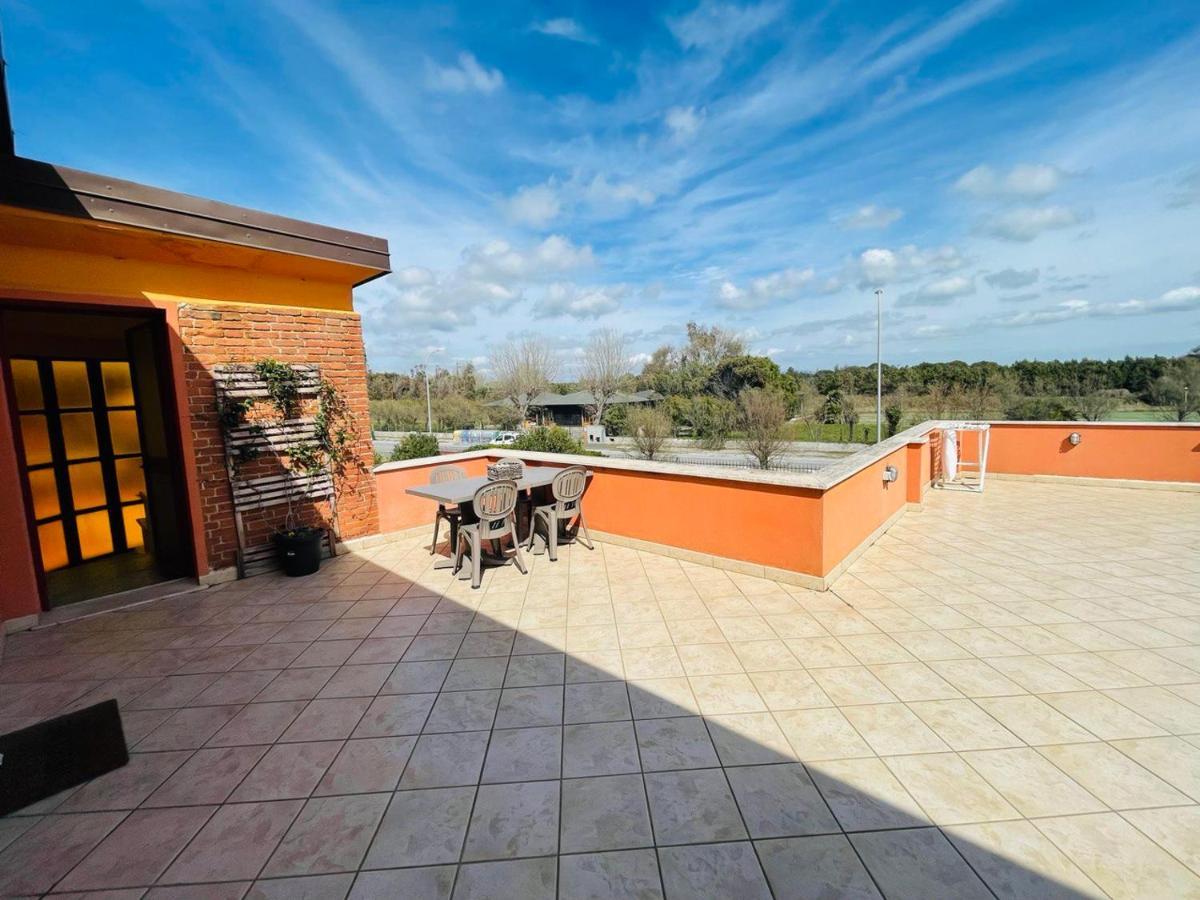 Regina Del Mare Holiday Apartments Tirrenia Exteriör bild