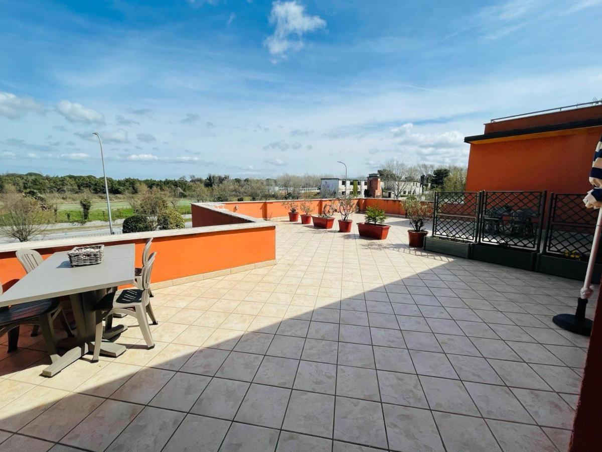 Regina Del Mare Holiday Apartments Tirrenia Exteriör bild
