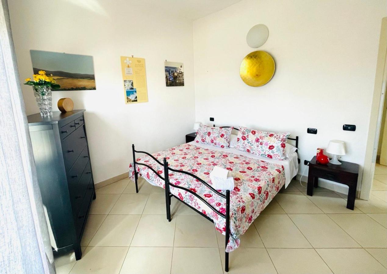 Regina Del Mare Holiday Apartments Tirrenia Exteriör bild